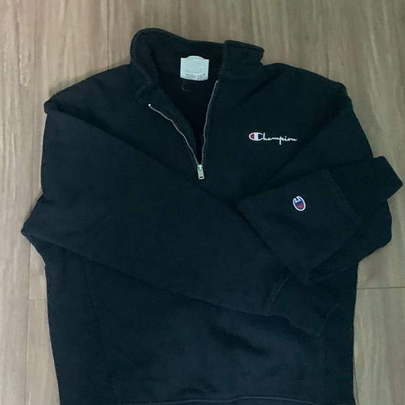 Champion black quarter zip - Picture 2 of 4